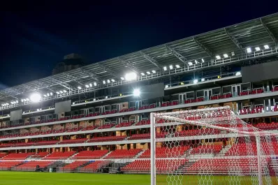 Estudiantes estrena UNO, el primer estadio ambientalmente sustentable