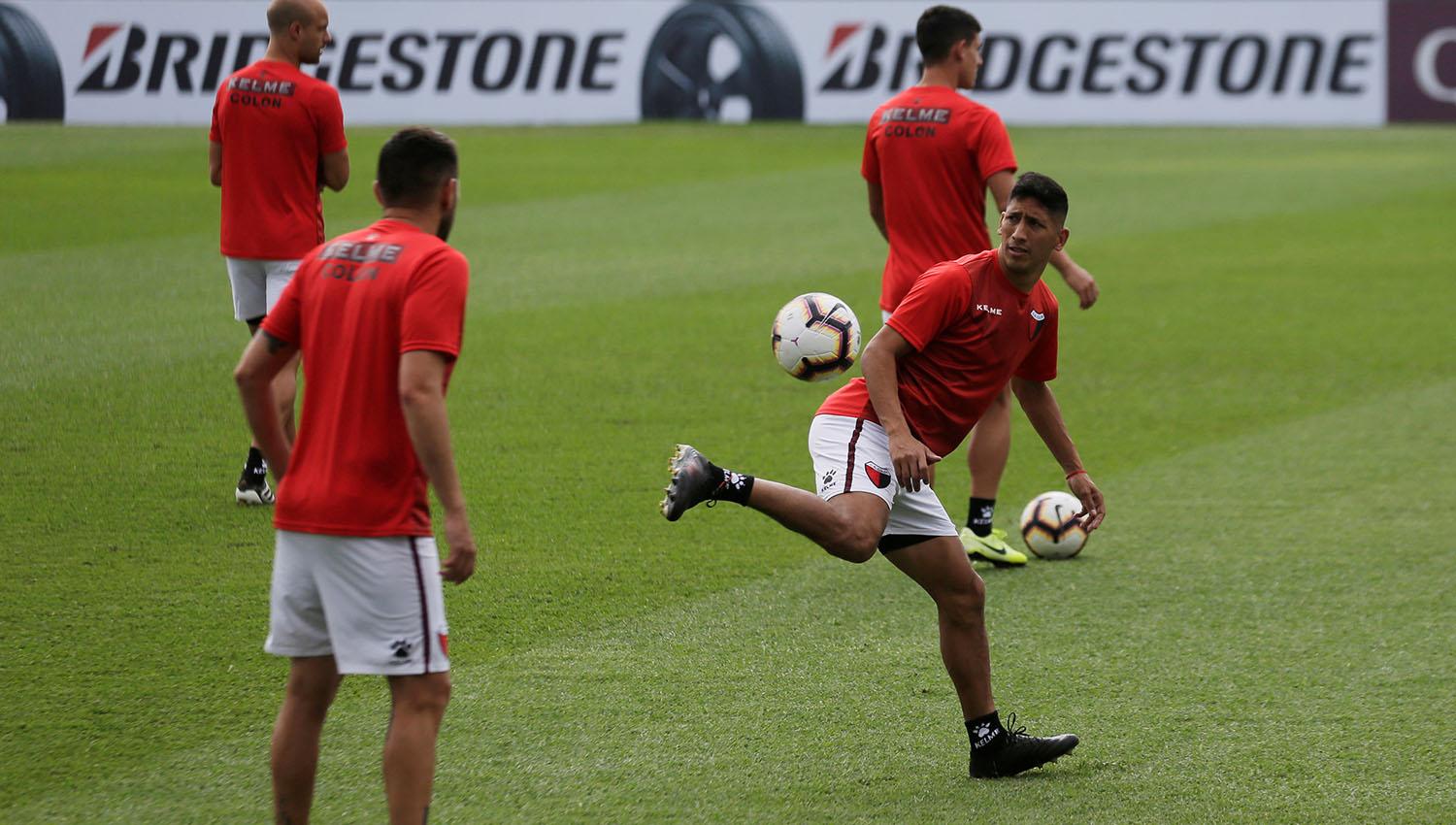 Rodrigo Aliendro se entrenaba en la Nueva Olla y luego volvió a lesionarse. (Reuters)