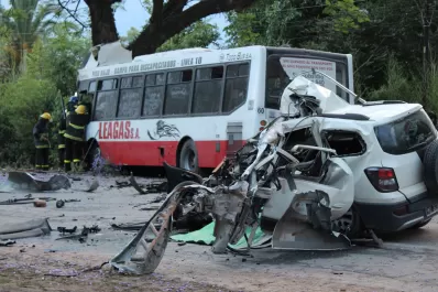 Un choque frontal en La Invernada le costó la vida a un reconocido médico de Alberdi