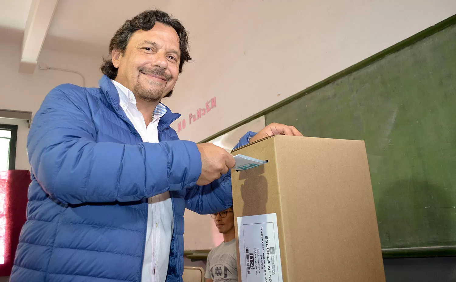 GANADOR. Sáenz será nuevo gobernador de Salta. TÉLAM