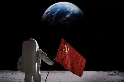 Para toda la humanidad: ¿y si los Rusos hubiesen llegado antes a la luna?