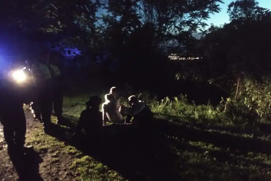 GOLPES. Los jóvenes estaban golpeados pero conscientes.