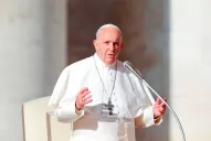 El Papa convoca al Ravi Shankar, Google y Facebook para luchar contra los abusos a niños