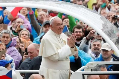 Francisco tiene deseos de visitar Argentina pero duda que sea en 2020