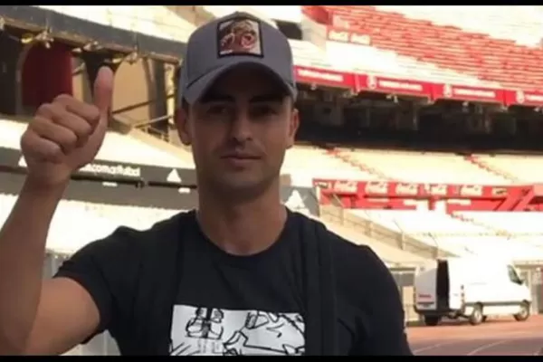 Pity Martínez estuvo en el Monumental y saludó a sus ex compañeros de River