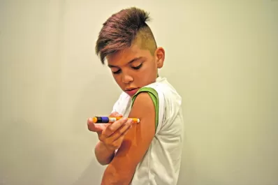 Vivo con diabetes y tuve que enseñarles a mis compañeros que puedo comer lo que quiero