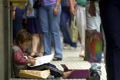 Casi la mitad de los niños no tiene libros en su casa y a dos de cada 10 no le festejan su cumpleaños