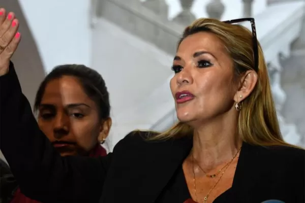 Presidenta interina de Bolivia dice que Evo Morales no podrá ser candidato en próxima elección