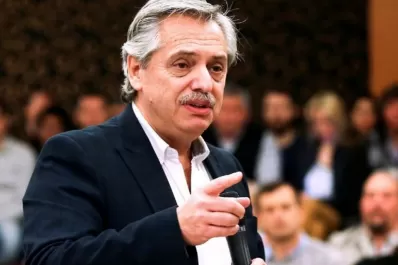 Alberto Fernández desmintió que hubiese acordado con el Gobierno de Macri la suba en combustibles