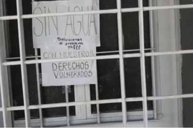 SAT no tenemos agua: vecinos de Córdoba al 1800 se manifestaron con carteles
