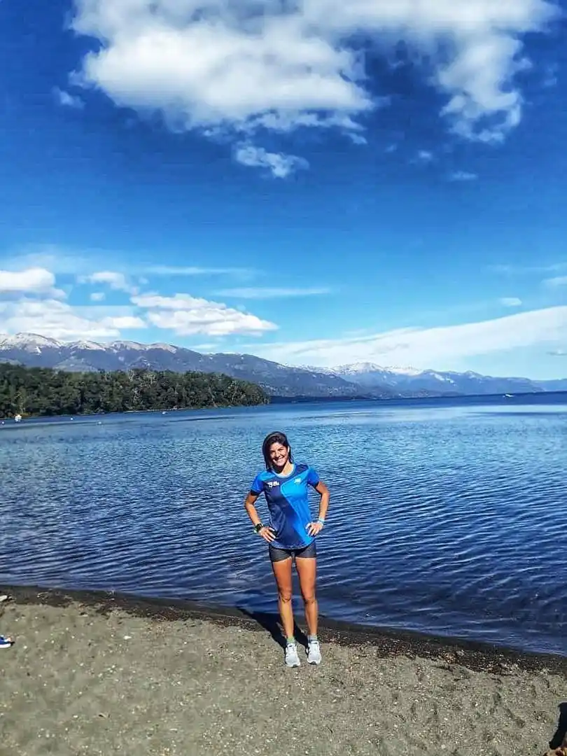ENTRENANDO. Nieva, en un alto de su práctica en Villa La Angostura.
