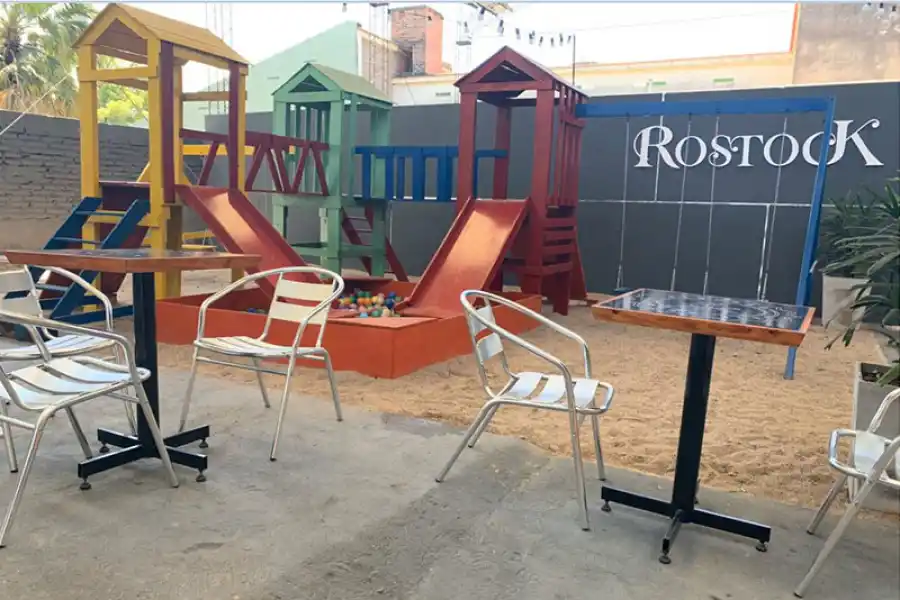 PLACER Y DIVERSIÓN. En Rostock los más chicos tiene su espacio propio.