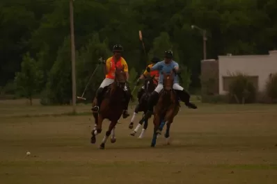 Se definen los campeones del torneo de polo en Tapia