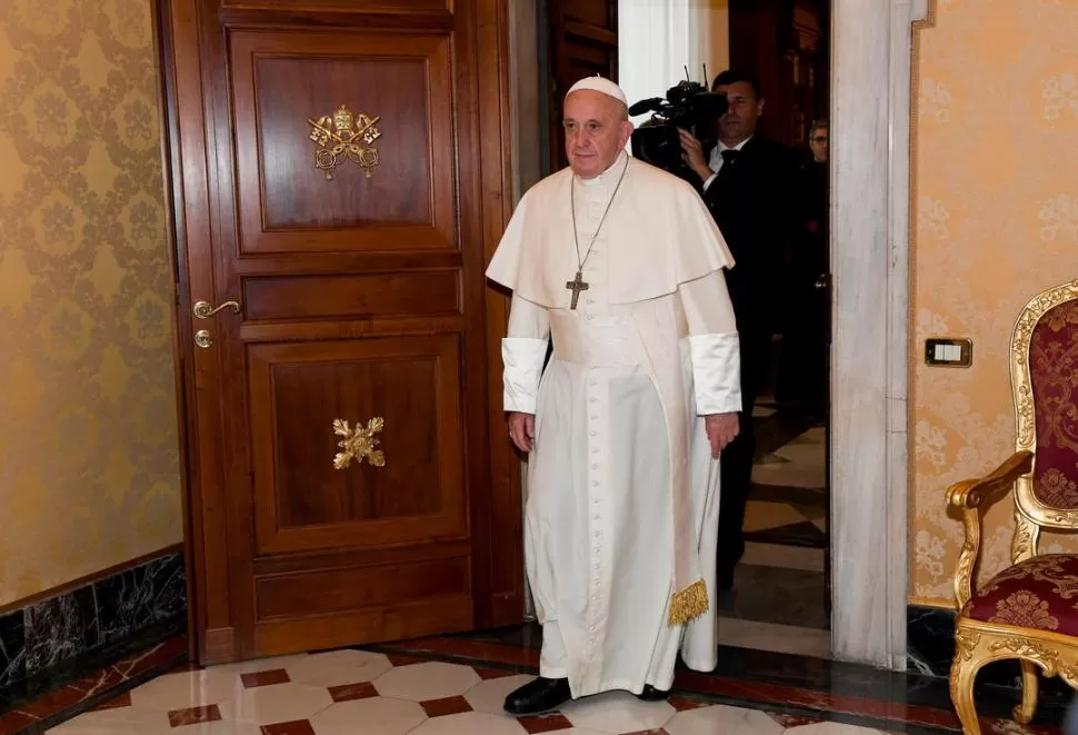 REVUELO. El Papa dijo a los letrados que la Justicia no castiga a quienes usan paraísos fiscales para encubrir delitos. Reuters