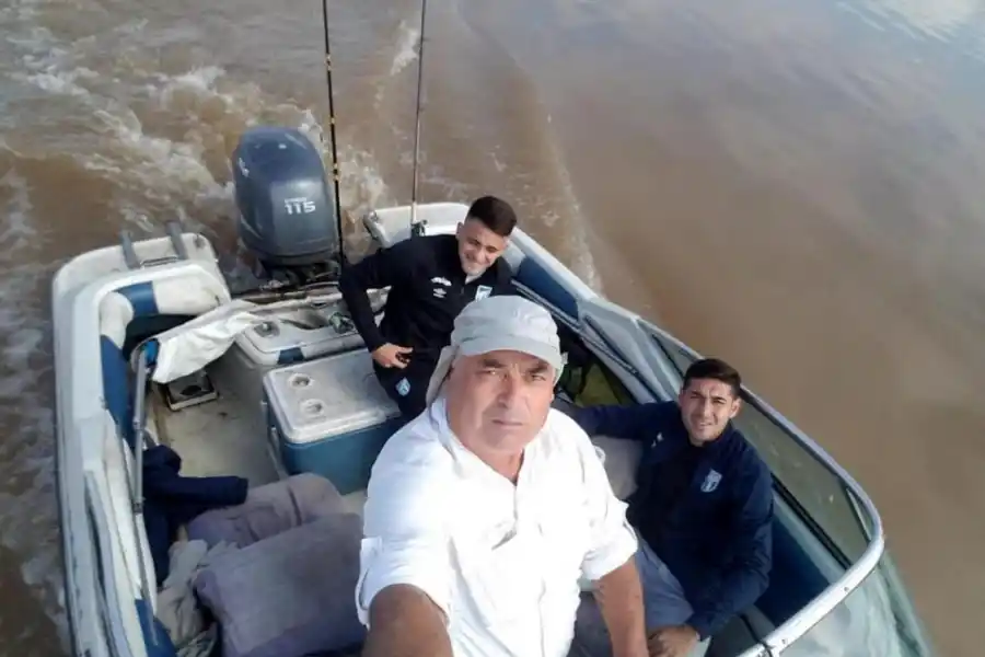 En el agua, el técnico de los Decanos se llama José