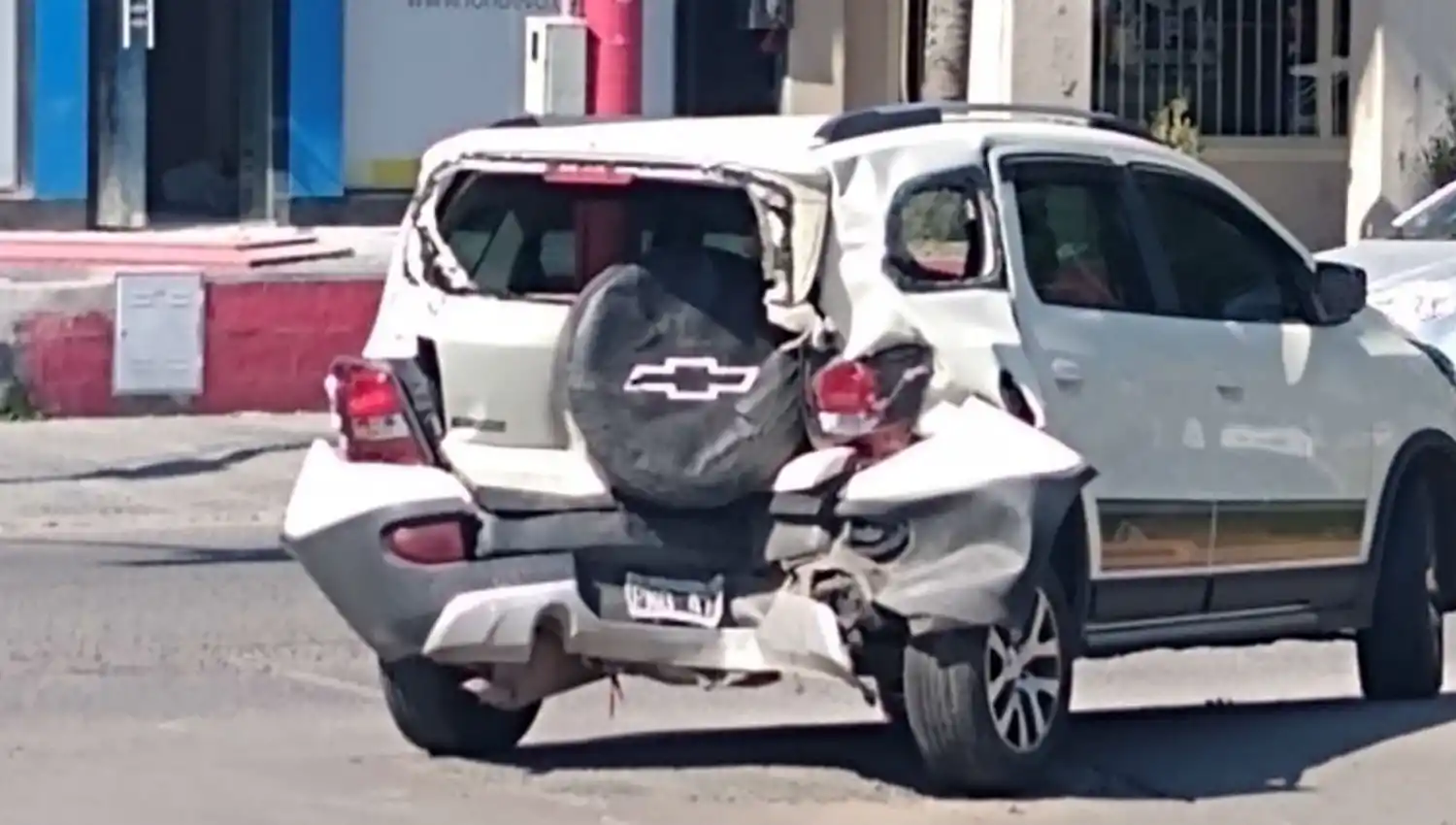 Al menos tres choques en una mañana accidentada en Tucumán