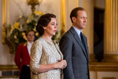 Netflix: “The Crown” vuelve a divertir y deslumbrar en su tercera entrega