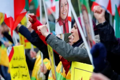 Furia contra el régimen iraní por la suba del combustible