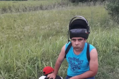Fin de la tercera fuga: Rodríguez, al ver a los policías, sólo atinó a levantar las manos