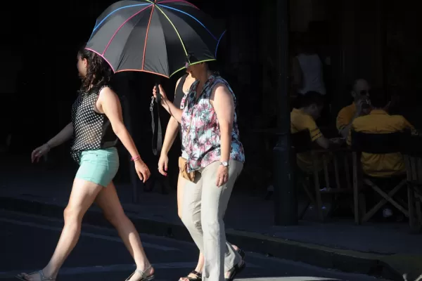 ¡Qué calor! La temperatura llegaría casi a los 40° durante este lunes feriado