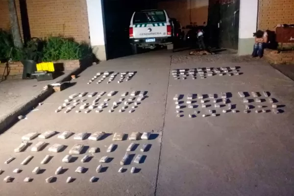 Secuestraron más de 50 kilos de marihuana en un peaje: hay cuatro detenidos