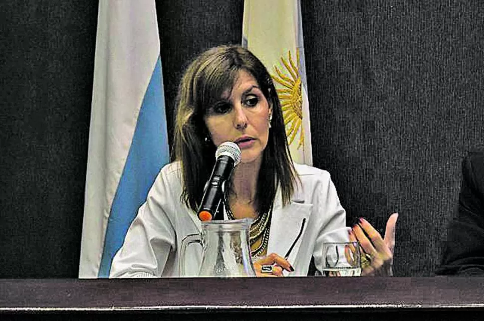 JUEZA DE FAMILIA Y SUCESIONES. Mariana Rey Galindo.  