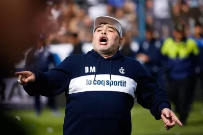 No hubo acuerdo: Maradona se va de Gimnasia