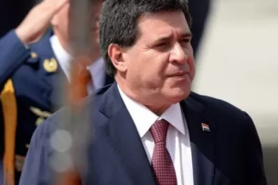 Ordenan la detención del ex presidente de Paraguay Horacio Cartes por corrupción