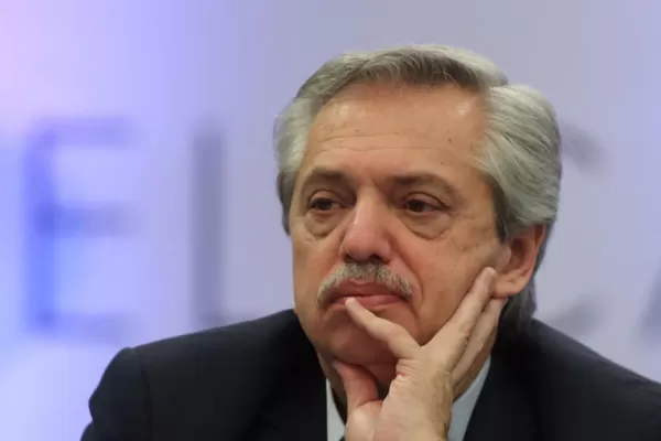 Fernández propondrá un banco de desarrollo para cubrir fondos de Anses