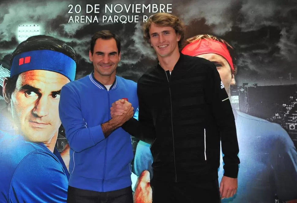 PRESENTACIÓN. El primer contacto de Federer y Zverev con los medios de prensa fue en un hotel de Puerto Madero.  telam