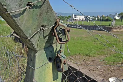La comuna de El Manantial clausuró un loteo privado