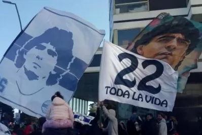 Los hinchas lo pidieron y Diego no se va