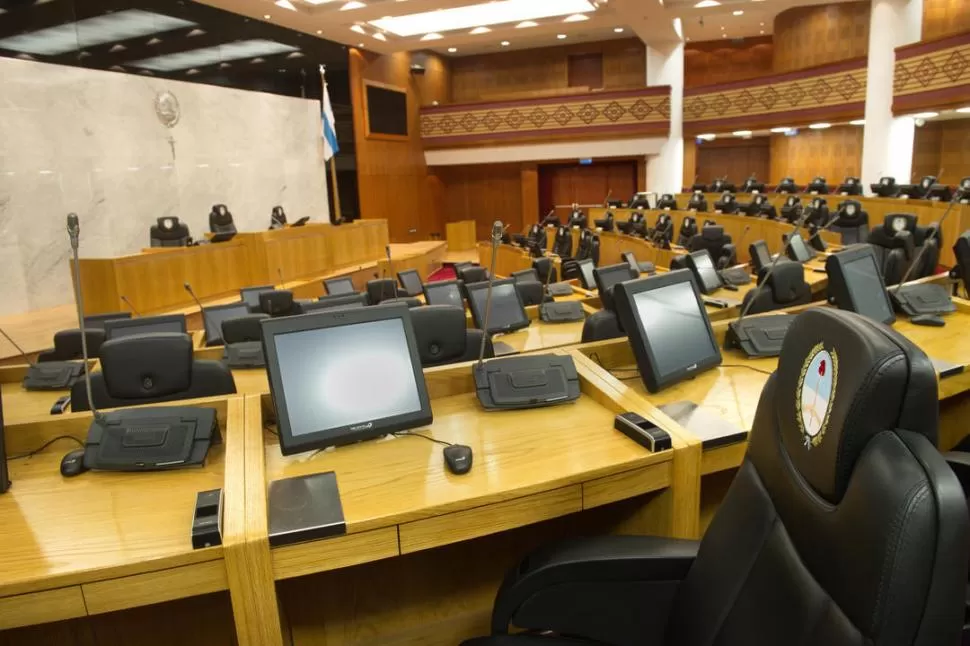 A LA ESPERA DE LOS REPRESENTANTES. El recinto de la Legislatura evidenciará un recambio de nombres, a partir de la llegada de la nueva gestión. la gaceta / foto de juan pablo sánchez noli