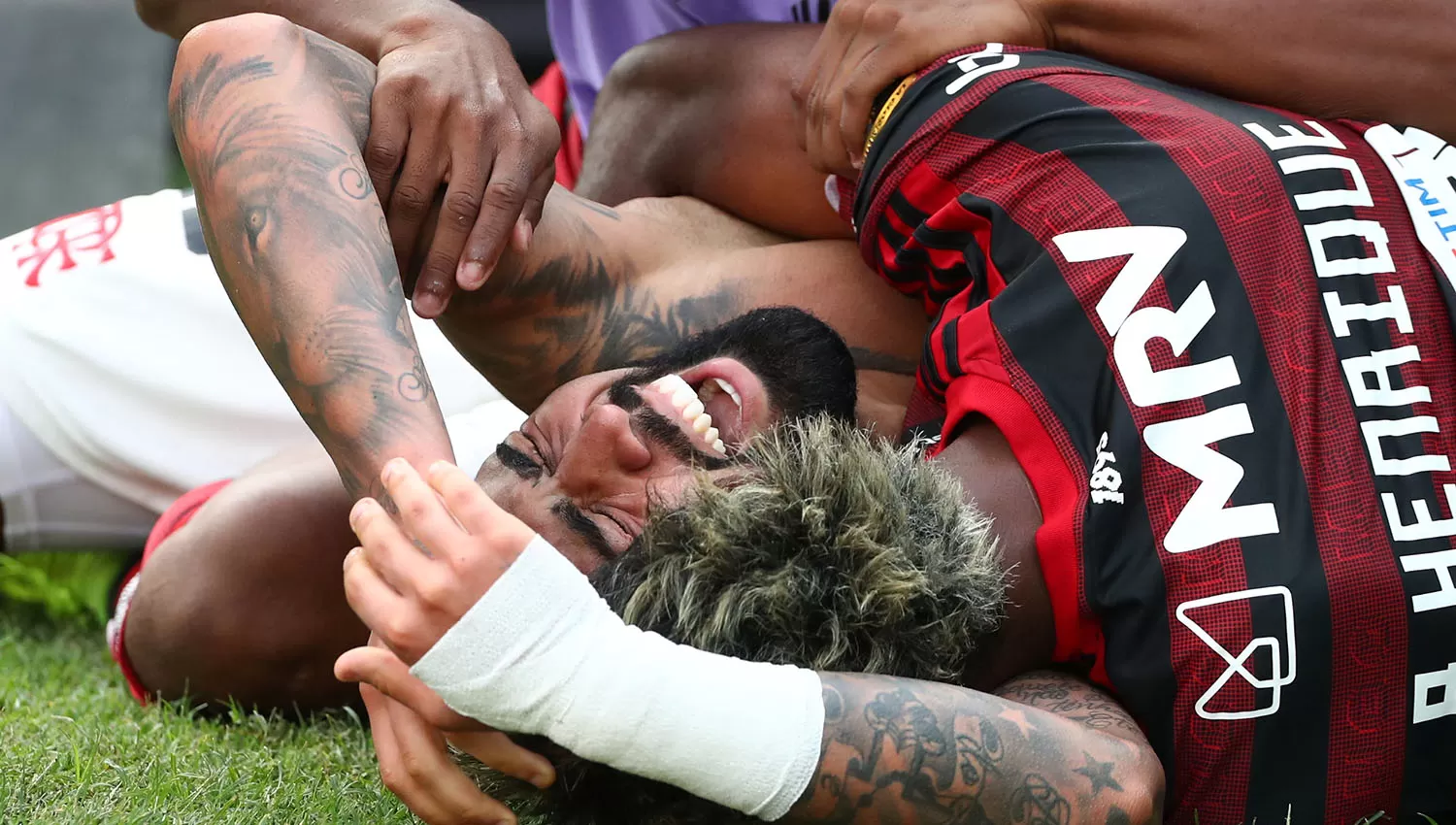 Gabigol dijo presente cuando el equipo lo necesitaba y fue el héroe del Flamengo en Lima. (Reuters)