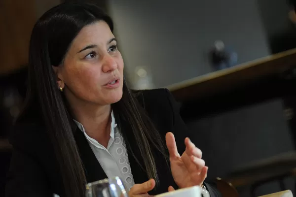 Dos vocales salieron a la plaza y reivindicaron la informatización