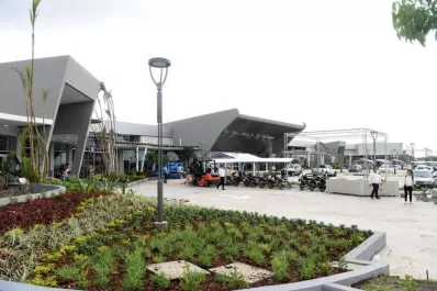El mega centro de compras que conjuga tecnología y naturaleza