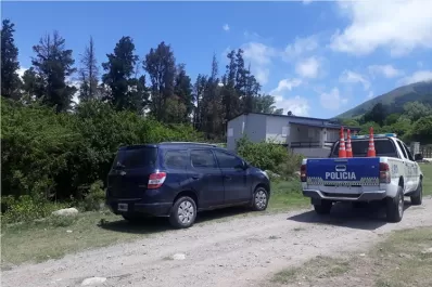 Tafí del Valle: se bajó a juntar piñas y cuando volvió no encontró su camioneta