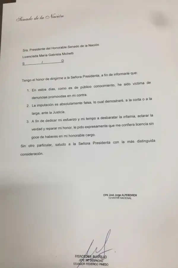 El pedido de licencia de Alperovich.