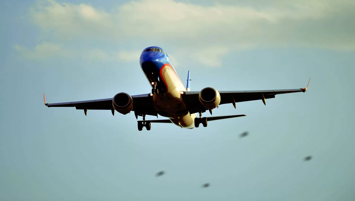 COMPLICADAS. Las aerolíneas del mundo, es jaque por el coronavirus. ARCHIVO LA GACETA / FOTO DE JORGE OLMOS SGROSSO