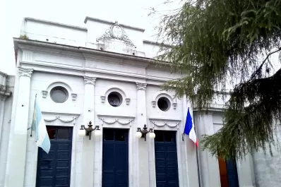 Conversatorio: “Tensión amorosa”, en la Sociedad Francesa