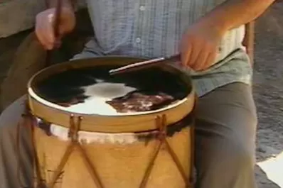 Folklore: taller de bombo en Santos Discépolo