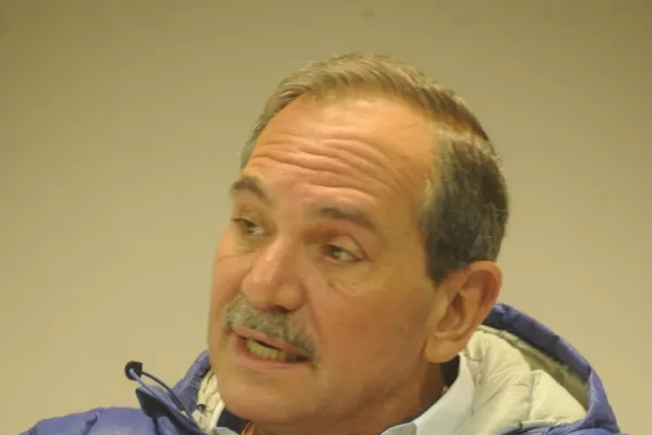 ¿Qué pasará con la banca que deja vacía José Alperovich en el Senado?