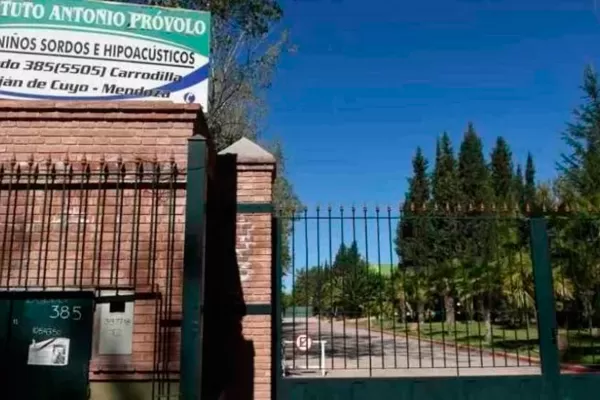 Caso Próvolo: muchos abusos están en libros ocultos del ministerio de Educación
