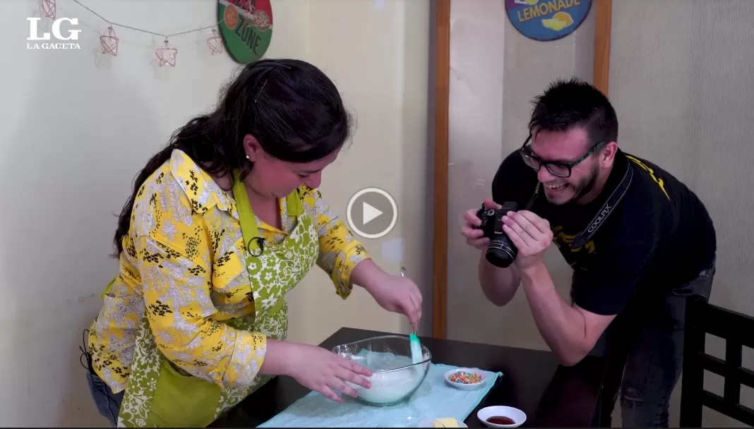 INFLUENCERS. Dos tucumanos brindan recetas para celíacos en Youtube.