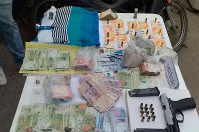 Atraparon a dos de los delincuentes que golpearon a una mujer y le robaron $ 200.000