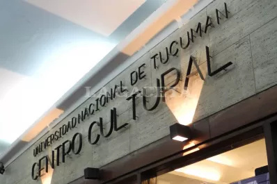 Canto coral: el coral EXUN, en el auditorio del Virla