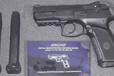 Llegó desde Israel el primer embarque de las armas para la Policía tucumana