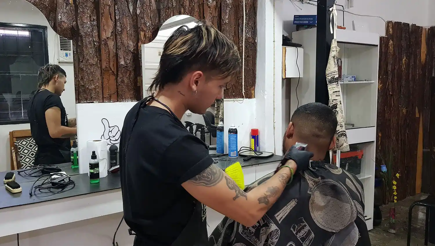 John C: con esta moto vas a hacer furor, me dijo mi viejo, pero yo no le creía