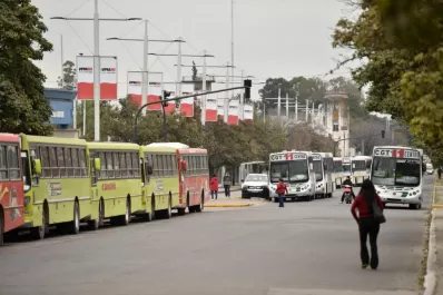 Para evitar el paro de choferes, los empresarios piden más subsidios y otra suba de tarifa