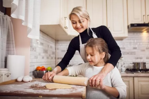 Día del Ama de Casa: hacer visible el trabajo de cada mujer en su casa